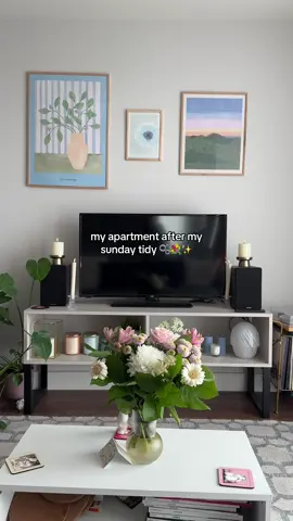 from chaos to calm✨✨💐💐🍓🍓  #apartment #sundaytidy #cleaning #beforeandafter 