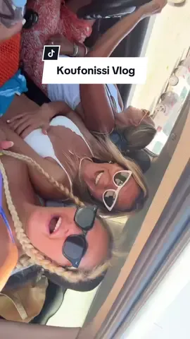 Σαντ αυτο το βλογκ ξεχασα οτι υπαρχει κ δεν τραβαγα αλλα παρτο 