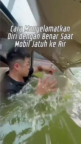 wajib simpan ini semua di mobil untuk keadaan darurat (sedia payung sebelum hujan) #darurat #alatmobil #alatdaruratdidalammobil #prosedurkeselamatan #alatpecahkacamobil #alatkeselamatan #fyp #fypシ #abcxyz #tiktokshop 