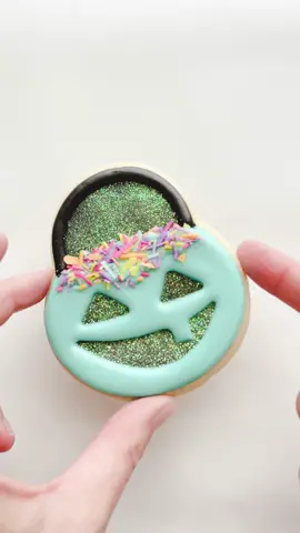 🎃🍬#cookiesmallbusiness #cookieideas #cookiesoftiktok #decoratingcookies #halloween #fallbaking #customcookies #bakersoftiktok #spookyseason #creatorsearchinsights 