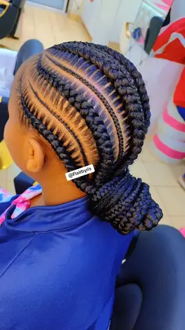 STICHLINES at FLAIRBYRIS SALON #flairbyris #hairstylist #stichlines #fyppppppppppppppppppppppp #knotlessbraids #stichlines #stichlines #conrows #viralvideo #lines🔥 #tiktok #fyppppp #fypシ゚viral #fyppppp #fyppppp #lines🔥 #makemetrend #makemeviral #makemefamous @Finamwayuma🦋 