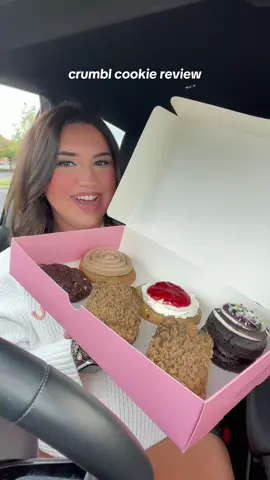 this weeks lineup is 🔥 #crumblcookies #crumbl #crumblcookiesoftheweek #crumblcookiesreview #crumblcookiereview #cookies #mukbang #trending #fyp #beetlejuice #beetlejuicemovie @Crumbl Cookies 