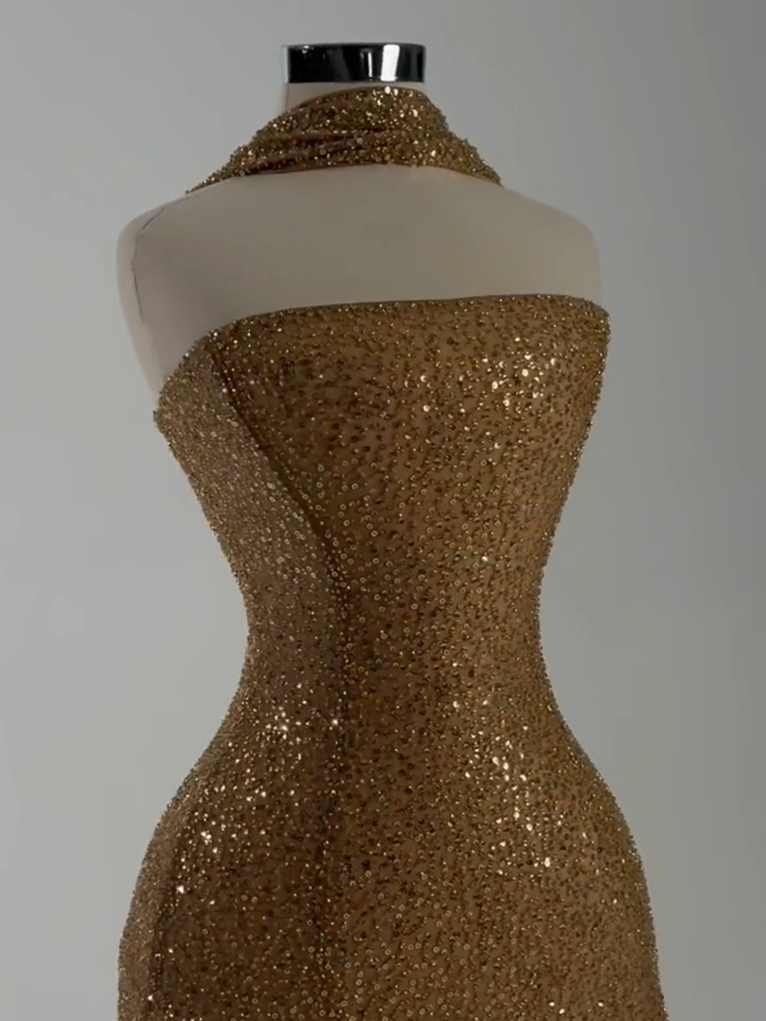 A vision in gold ✨ #ohpolly #ohpollydress #minidress #gold #sparkle #embellished #birthdaygirl #birthdaydress