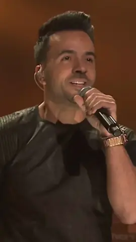 QUIERO VER BAILAR TU PELO, QUIERO SER TU RITMO, QUE LE ENSEÑES A MI BOCA TUS LUGARES FAVORITOS 🫦😋 #Despacito 😘🤤 #LuisFonsi 👈🏻 #nmixx #CapCut #DaddyYankee #romantico ❤️ #TeLaDedico 💘 #ParaTi 💖 #Letras 🎶