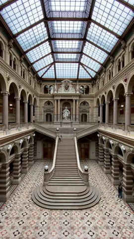 📍The Palace of Justice #visitvienna #justizpalastwien #justizpalast #architecture #artmaster 