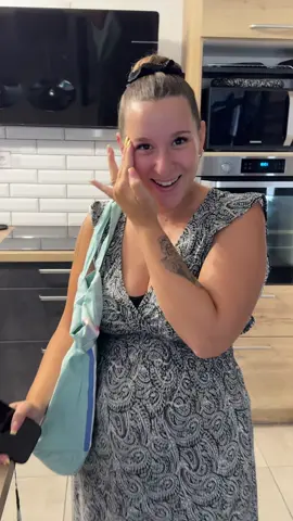 Bientôt l’annonce les amis 🤩😍 @Laure Brnt #couple #laure #amour #bebe 