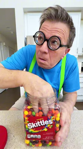 Yes - healthy food, No - junk food 🥸 #fun #junkfood #junk #funnyvideo #funnyvideos #funnyshorts #viraltiktoker #grandpa #candy #grandparents #youtubeshorts #viraltiktok 