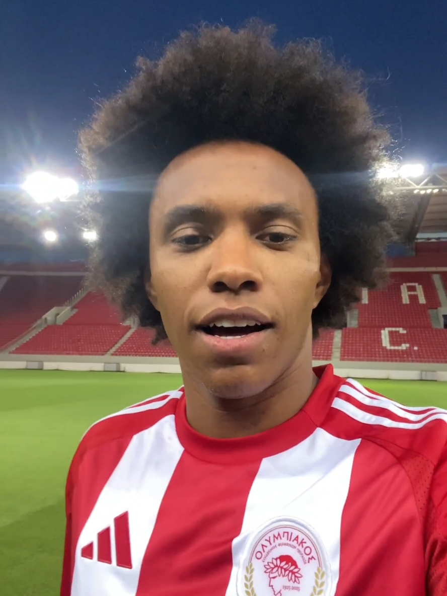 🔴⚪💥 Bem-vindo 𝐖𝐢𝐥𝐥𝐢𝐚𝐧 to Olympiacos! #Olympiacos #Brazil #Football #fy #fyp #Willian #Greece 