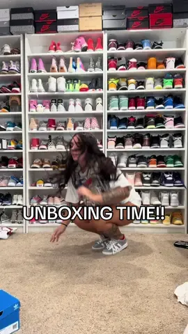 UNBOXING TIMEEEE!! I love these omg❤️❤️‍🔥 #adidas #adidascampus00s #unboxing #fun #asmr #unboxwithme #haul 