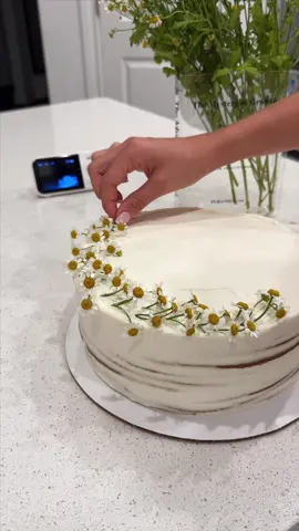 Cant wait to see her face in the morning🥹✨❤️ We love her so much!!#thenightbeforebirthday  #birthdaynight #birthdaygifts #toddlermom #toddlerlife #MomsofTikTok #familytiktok #motherhood #toddler