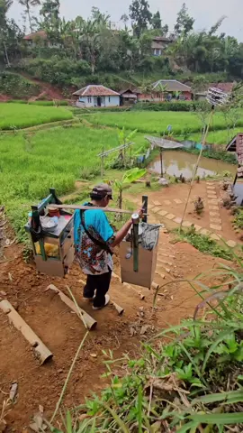 bakso pikul di kampung Pelosok  #pedesaan #kampung #fyp #fypシ #sunda #viral #mangpepvlog 