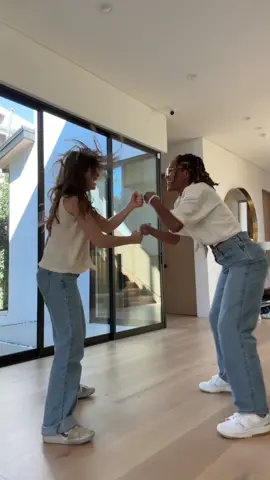 Been dancing together since we were 7 🥳 @rachaelllynnn 