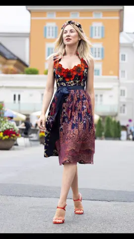 Dirndl HILDAH   bold and feminine available in our shop www.luv4you.fashion #luv4youfashion #afrique #dirndln #collection #presentation #miscfashion #boutique #salzburg #austria #traditional #outfit #bavarian #meets #africanprint #africanfashion 