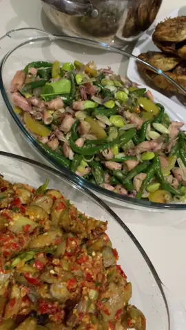 Makan bersama menu sederhana 🤤 #makanansunda #masakansederhana #masakanrumahan 