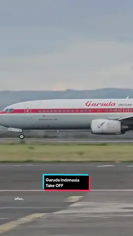 Membalas @boskeciljunior Garuda Indonesia (Retro 1960 Livery) | GA-349 | DPS-SUB | Take OFF | Boeing 737-8U3 | REG: PK-GFM | I Gusti Ngurah Rai Airport || Like, Comment & Follow for more content || Free comment for Request || #garudaindonesia #garudaretrolivery #skyteam #bali #indonesia #surabaya #boeing #boeing737 #aircraft #planespotting #baliairport #fyp #fypシ 
