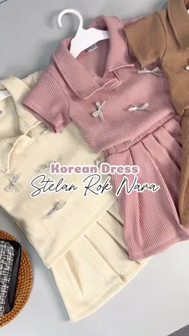 Siapa yang lagi cari One set tapi gemes?!🥰 Yesh! Owlet_baby stuff punya setelan korea rok nara.  #fypp#bajuanak#bajuanaklucu#koreanstyle#pakaiananakmurah#setelananak#ootdkids 