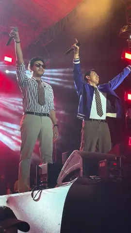 Cinta Untukmu Luar Biasa 💙 #YNLive #yovieandnuno #temanyovienuno #semestaberpesta2024 #semestaberpesta #fypシ #fancam #fyp #manusiabiasa #lovestory #galau #adhyrayudhi #chicoandreas 