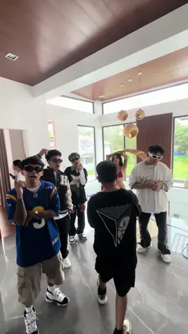 🤭🫣 #Jennrosa #vmx⭐️ #vivamaxcrush #newbreed #sexy #fyp #foryou #allmost #hiphopmusic 