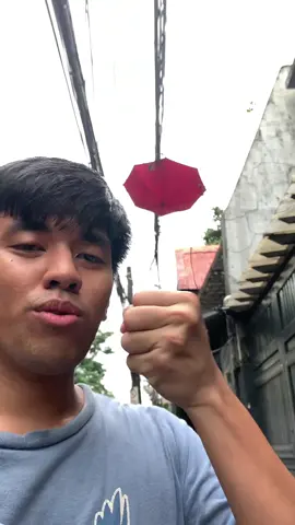 Mag-ingat po tayo guys! Pakahawakan nang mahigpit yung mga payong ☔️ #bagyo #migsmadrigal #fyp #foryoupage #foryou 