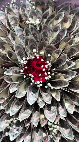1lakh money bouquet 💸🌹 #SmallBusiness #sweetsticks2021 #pokhara #nepal #onlinebusiness #fypシ゚viral #fyp #moneybouquet 