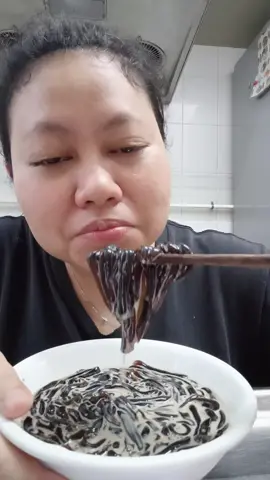 cacing hitam/lintah kawe  #eat #asmr #mukbang #mukbangfoodasmr #escincaosegerrrrr #trending #indonesia_hongkong🇲🇨🇭🇰 #tkw #foryou #viral #fyppppppppppppppppppppppp #tkwhongkong🇮🇩🇭🇰 #hiburan 