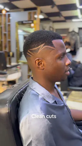 Clean one @Chiche  #fyppppppppppppppppppppppp #tiktokkenya🇰🇪🇰🇪🇰🇪 #barbershop #bestbarberintown💈⭐️⭐️⭐️⭐️⭐️💈 #bestbarberintown ##fyp #foryou 