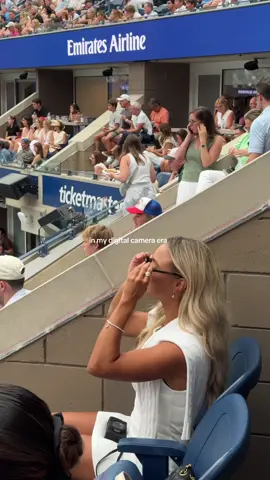 no gatekeeping here: this one’s the canon powershot g7x mark iii , yw 💕