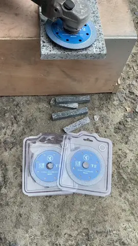 Lưỡi Cắt Đá gạch bê tông #luoicatdahoacuong #luoicatdagranite #luoicatdakimsa #luoicatgachmen 