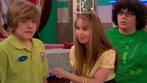 Zack Y Cody: Gemelos A Bordo - 2x12 - Triángulo De Las Bermudas  #zackycody #zack #cody #zackycodygemelosabordo #disney #series #seriesdisney #parati #fyp #fypシ #ruisuclasicos 