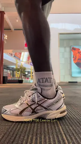 Asics 1130 Canyon Clay On Feet.                 #onfeet #asics #moneymitchtv #asicsgel1130 #asics1130 #asicsgel1130whiteclaycanyon #canyonclay #sneakercontent #sneakerheadmoneymitch #likewhatyourock #sneakersaddict #likewhatyourockandrockwhatyoulike 