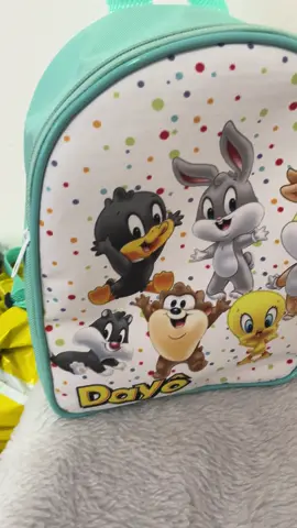 Mochila toda no nylon tam 20x18. Fazemos em qualquer tema, enviamos BRAZIL / EXTERIOR ✈️ #lembancinhasdeaniversario #lembrancas #lembrancinhaspersonalizadas #personagens #personalizado #mochila 