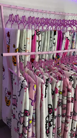 My updated collection 🎀💗✨  #hellokittycollection #hellokittycollector #hkcollector #hellokitty #hellokittylover #hk #sanrio #hellokittygirl #hkfinds #hkshopping 