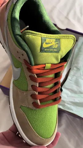 Another Day, Another Dunk 🛹  This Time Its The Nike SB Dunk Low Escargot 🐌  Representing The French Delicay ‘Escargot’ This SB Starts With A Textured Green Underlay Topped With Beige Overlays and Dark Brown Laces. The Silver Swoosh and Heel Tab Are Used To Replicate French Dining Plates 🍽️  Shop Now On www.afterstock.co.uk 🖥️  #nike #streetwear #nikesb #fashion 