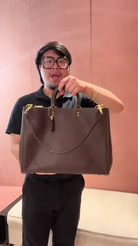 Shop my link http://on.coach.com/37eD2Sn or text (+1) 646-974-9854 for orders #coachny #coachretailemployee #fypシ #handbagtiktok #coachbag 