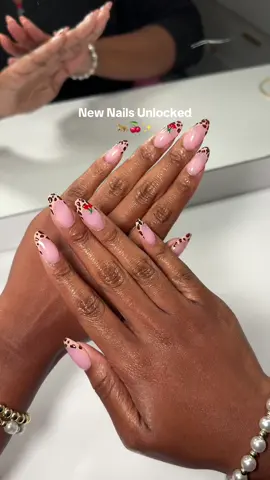 My favorite nail design so far 😍🐆🍒✨ #naildesigns #frenchtipnails 
