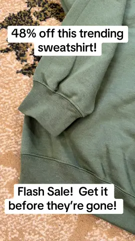 #creatorsearchinsights #fallfashion #sweatshirts #halloweenlook 