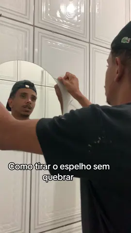 Como tirar o espelho da parede sem quebrar.  #dica #tirar #espelho #comotirarespelho #donadecasa #maridoemulher 
