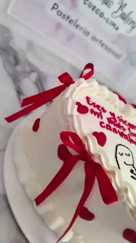 Que te regalen una así en tu aniversario>>>> 😍😍😍 #novios #mesiversario #pastelespersonalizados #cusco #fypシ #Parejas #enamorados #coquette #frasesdeamor 