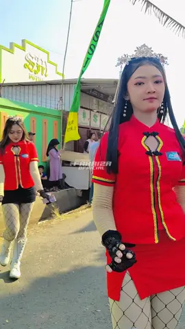 TONGTEK AZZAHRA  Info Job : 0813-2860-8684 #tongtekazzahra #tongtekluwang #tongtekazzahraluwang #tongdutazzahra  #tongtektayu #tongtekpati #tongtekjepara #tongtekviral #tongtek #inpo_tongtekpati #tongteksound #tongtekbadut #pati24jam #kebayamerah #kebayamerahviral #gerakanjogetkarnaval #karnavalkebayakece #karnavalkebayakecehijab #karnavalsoundsystem #karnavalsound #kebayakarnaval #jogetkarnavalterbaru2023 #kostumkarnaval #kumpulanvideokarnavalindonesia #karnavaljogetkompak #kebaya #kebayahitamkarnaval #karnavalsoundhoreg #dancerkarnaval #fahrizaofficial #fahrizaphoto 