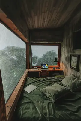 Rainy Retreat: Soft Blankets, Warm Wood Cabin, and Heavy Rain #cozycabin #heavyrain #cabinlife 
