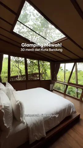 Glamping Next Level di Bandung🤯🏕️ yaiyalah.. dimana lagi glamping pake smart toilet, kemana2 naik buggy car & inclinator, bisa pet feeding rusa & domba🫶🏻 tempatnya luass & zen bgt!🍃📍Chanaya Bandung Btw yang mau nginep disini, kemaren aku chatnya ke +6281120067779 Ada yang tertarik nginep sini #NATizen?🥰 #travel #review #staycation #fyp #fypシ #staycationbandung #reviewglamping #reviewhotel 