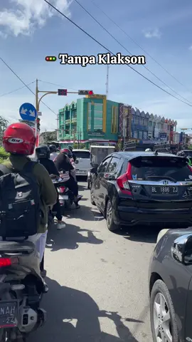 Orangnya pada sabar sabar semua 👍 #fyp #fypシ #aceh #bandaaceh #acehtiktok #bandaacehtiktok #macet 