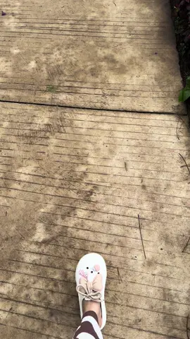 ចេញvideoនេះហើយមិនដឹងថ្ងៃណាបានចេញទៀតទេ🫤#fyp #CapCut #foryou #sad #កំពង់សោមផ្ទះខ្ញុំ🏘️🥰  