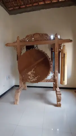 Monggo dijual Ready stok set bedug masjid bahan kayu nangka & kentongan kayu nangka diameter bedug 100 cm  Harga 39 jt , ( masih bisa nego ) inpo pemesanan : 081237678254 menerima servis pemasangan lulang kulit  #bedugmasjid #kentongan #mebeljepara #tukangkayu #masjid #masjidnabawi #masjidilharam #masjidalaqsa 