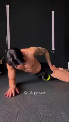 Tập gym 😝#body #6mui #traidep #fyp #xuhuong 