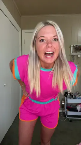 This set is EVERYTHING !! #loungewear #fashion #affordable #trendyoutfits #loungeset #comfyclothes #cute #affordablefashion #fypage 