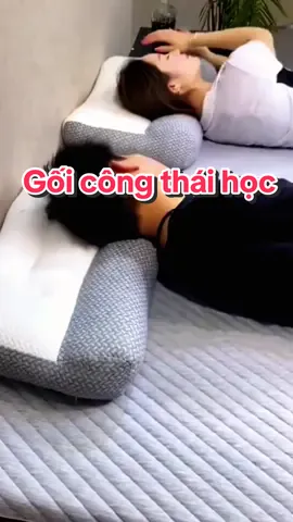 Êm ái và ngủ ngon hơn với chiếc gối công thái học này #goicongthaihoc #goingucongthaihoc #goicongthaihocm2tbedding #goicongthaihocchogiacngungon #giadungtienich #giadungthongminh 