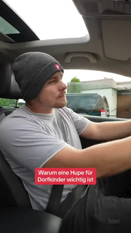 Warum eine Hupe für Dorfkinder wichtig ist 😂 #dorfkinder #hupe #hupen #dorfkind #dorfleben #nikolaj 