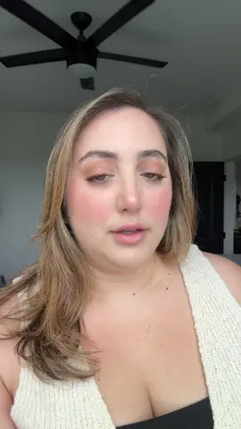 10/10 would recommend for oily scalps/greasy hair types!! 🫶🏼🫶🏼🫶🏼 this was given to me as a sample off tiktok shop, but i will always be 1000% honest if i like something or dont!