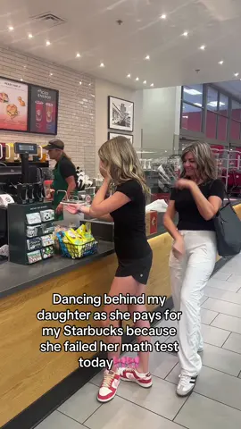 @Starbucks #starbucks#dancin#fyppppppppppppppppppppppp#fypシ゚viral#fypシ゚viral#Lifestyle #momdaughter 